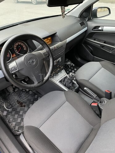 Opel Astra 2005, 178,000 km - 1.4 l - Bakı