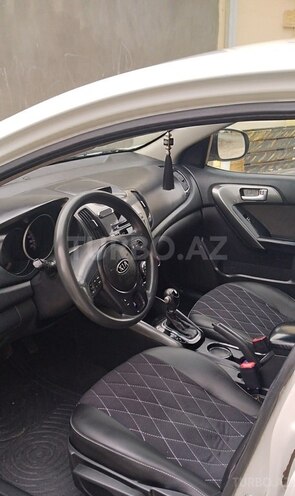 Kia Cerato 2010, 200,000 km - 1.6 l - Yevlax