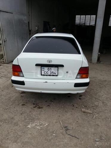 Toyota Corolla 1995, 220,556 km - 1.6 l - Bakı