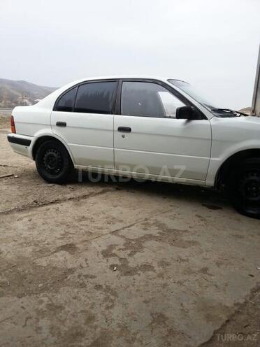 Toyota Corolla 1995, 220,556 km - 1.6 l - Bakı