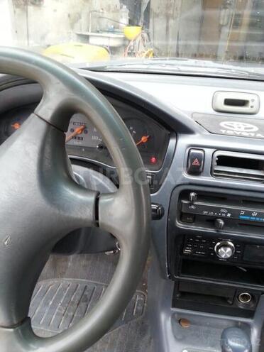 Toyota Corolla 1995, 220,556 km - 1.6 l - Bakı