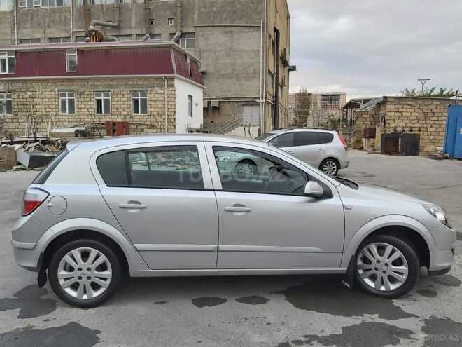 Opel Astra 2006, 122,000 km - 1.4 l - Bakı