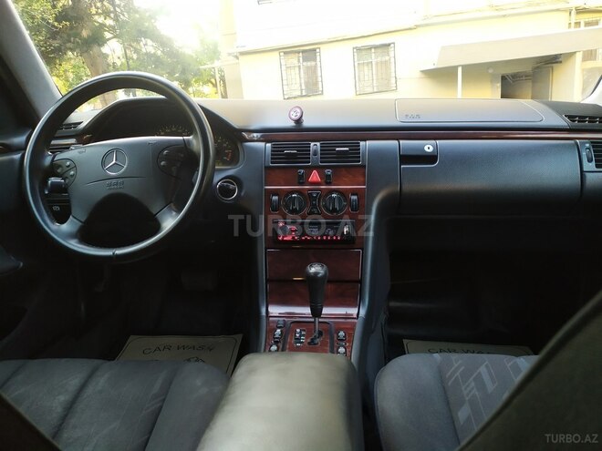 Mercedes E 240 2000, 337,000 km - 2.4 l - Bakı