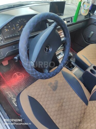 Mercedes E 200 1991, 222,222 km - 2.0 l - Bakı