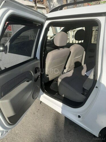 Dacia Logan 2008, 238,499 km - 1.5 l - Bakı