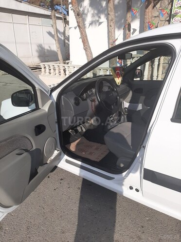 Dacia Logan 2008, 238,499 km - 1.5 l - Bakı