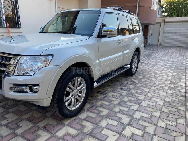 Mitsubishi Pajero 2014, 95,500 km - 3.8 л - Bakı