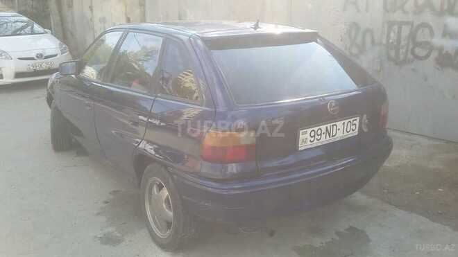 Opel Astra 1993, 250,000 km - 1.8 l - Bakı