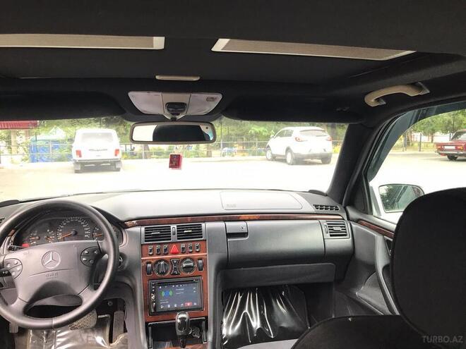 Mercedes E 240 2000, 281,000 km - 2.4 l - Bakı