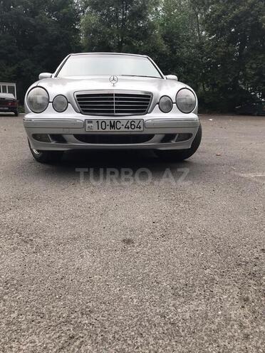 Mercedes E 240 2000, 281,000 km - 2.4 l - Bakı
