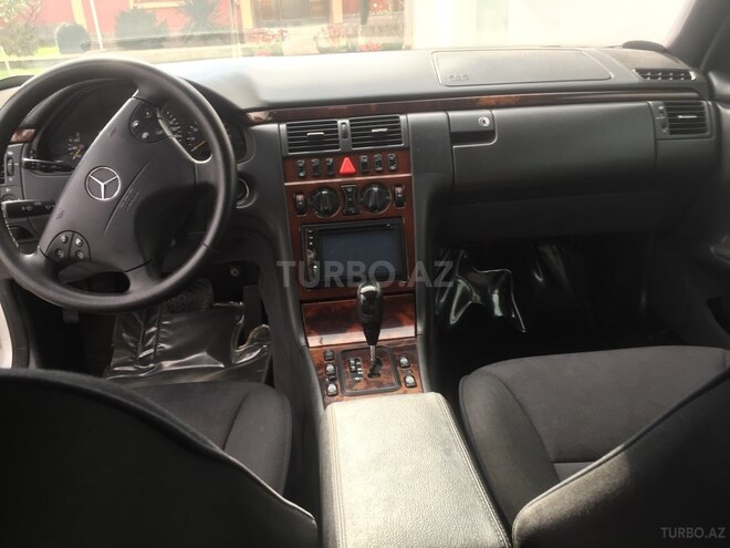 Mercedes E 240 2000, 281,000 km - 2.4 l - Bakı