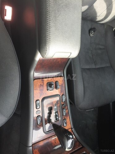 Mercedes E 240 2000, 281,000 km - 2.4 l - Bakı