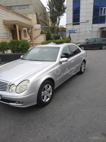 Mercedes E 270 2003, 300,826 km - 2.7 л - Bakı