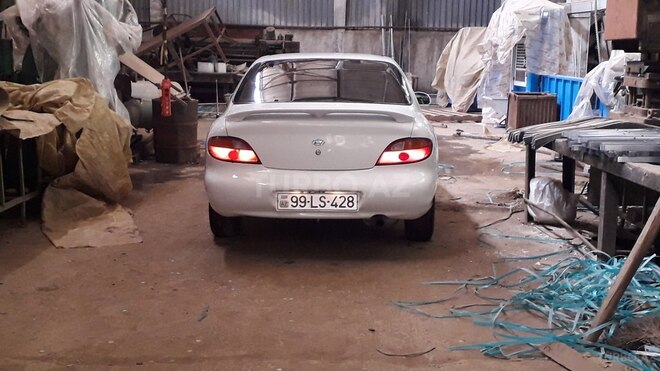 Hyundai Elantra 1995, 568,969 km - 2.0 л - Bakı