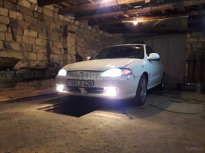 Hyundai Elantra 1995, 568,969 km - 2.0 л - Bakı