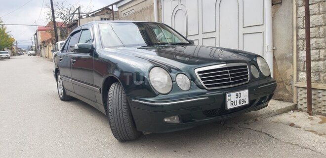 Mercedes E 320 2000, 327,000 km - 3.2 l - Quba