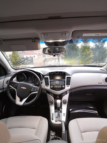 Chevrolet Cruze 2012, 260,000 km - 1.4 l - Quba