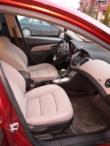Chevrolet Cruze 2012, 260,000 km - 1.4 l - Quba