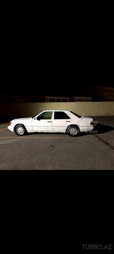 Mercedes E 220 1994, 422,500 km - 2.2 л - Bakı