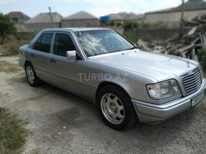 Mercedes E 220 1994, 400,000 km - 2.2 л - Bakı
