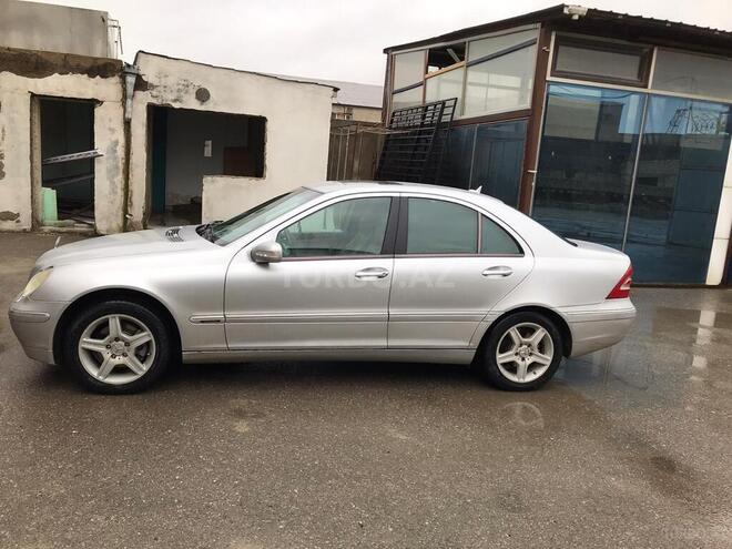 Mercedes C 200 2001, 261,000 km - 2.0 l - Bakı