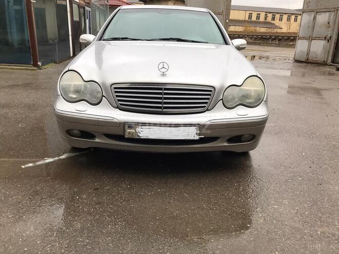 Mercedes C 200 2001, 261,000 km - 2.0 l - Bakı