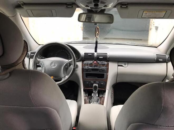 Mercedes C 200 2001, 261,000 km - 2.0 l - Bakı