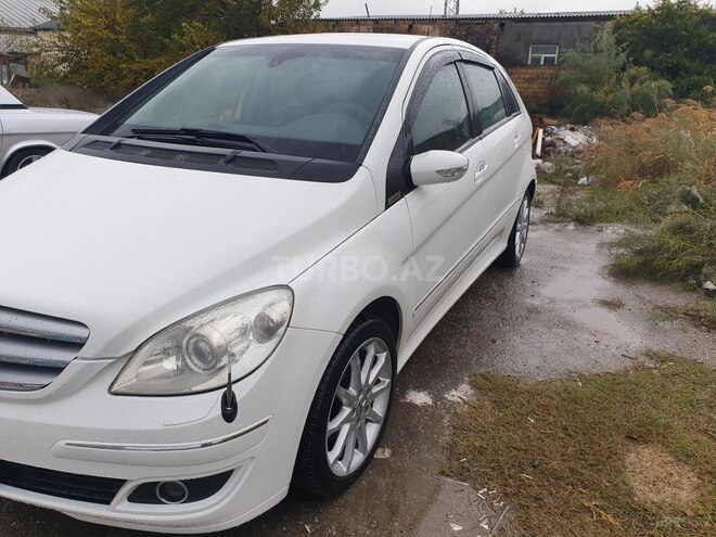Mercedes B 170 2006, 221,546 km - 1.7 l - Bakı