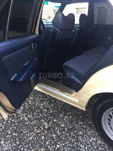 Mercedes E 200 1980, 145,300 km - 2.0 l - Qusar