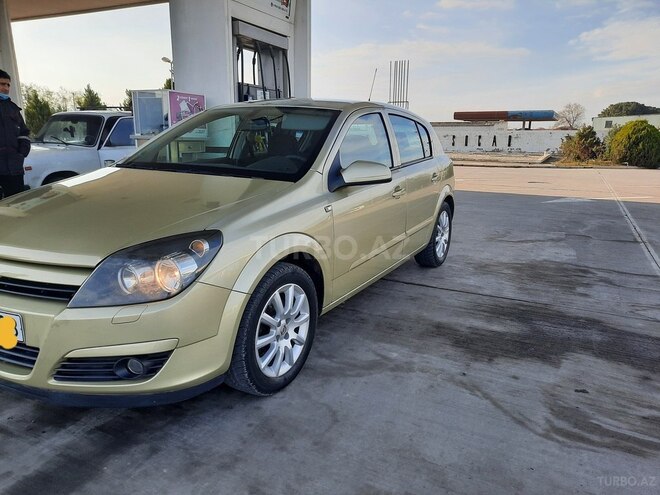 Opel Astra 2004, 156,000 km - 1.4 l - Bakı