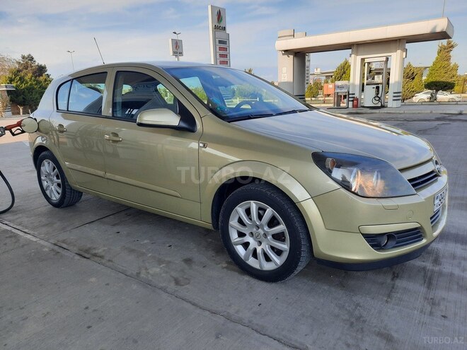 Opel Astra 2004, 156,000 km - 1.4 l - Bakı