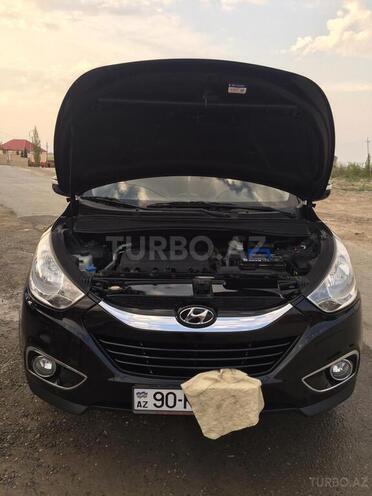 Hyundai ix35 2010, 195,000 km - 2.0 l - Naftalan