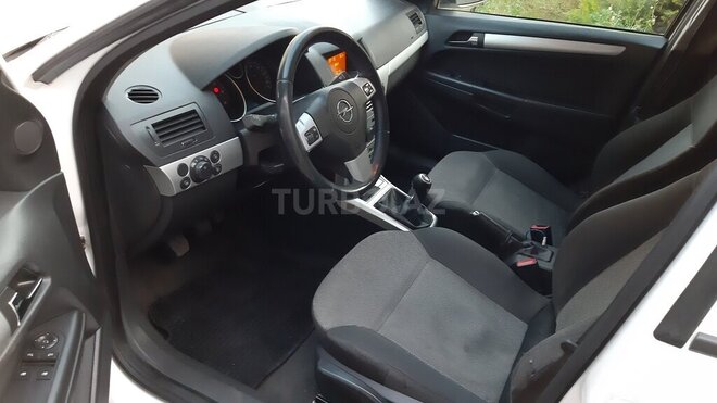 Opel Astra 2009, 163,000 km - 1.3 л - Gəncə