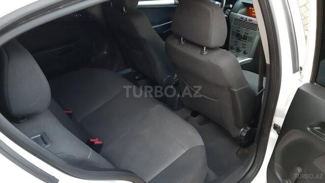 Opel Astra 2009, 163,000 km - 1.3 л - Gəncə