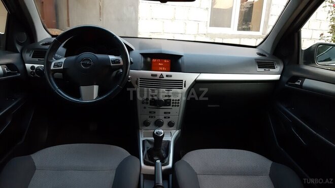 Opel Astra 2009, 163,000 km - 1.3 л - Gəncə