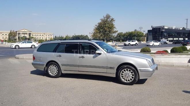 Mercedes E 240 2000, 200,000 km - 2.6 l - Bakı
