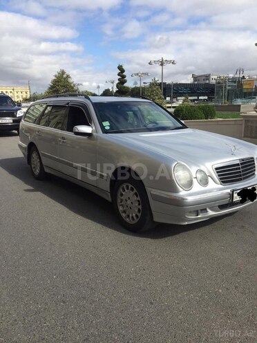 Mercedes E 240 2000, 200,000 km - 2.6 l - Bakı