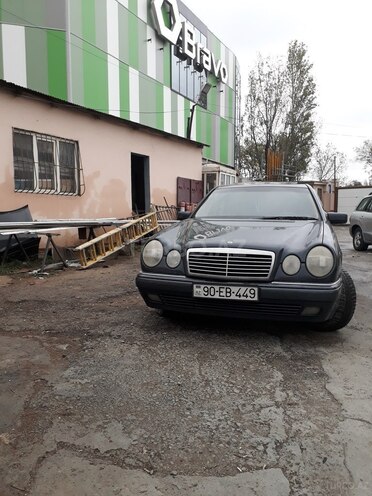 Mercedes E 240 1998, 250,000 km - 2.4 l - Bakı