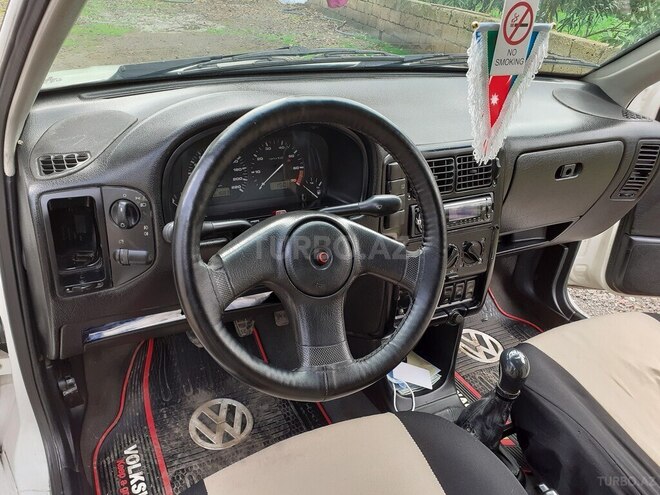 Volkswagen Polo 1996, 281,683 km - 1.6 l - Masallı