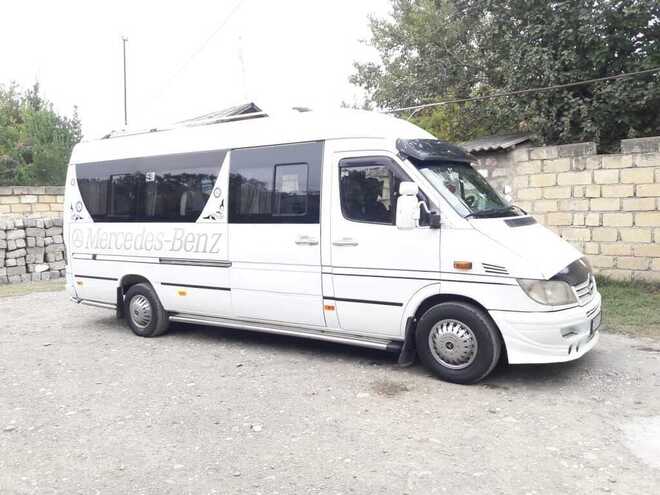 Mercedes Sprinter 313 2004, 748,000 km - 2.2 л - Yevlax