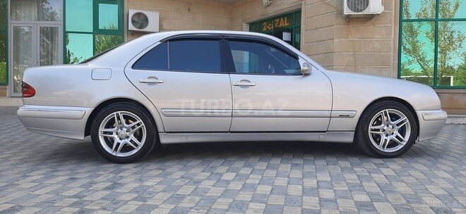 Mercedes E 270 2000, 392,143 km - 2.7 l - Sumqayıt