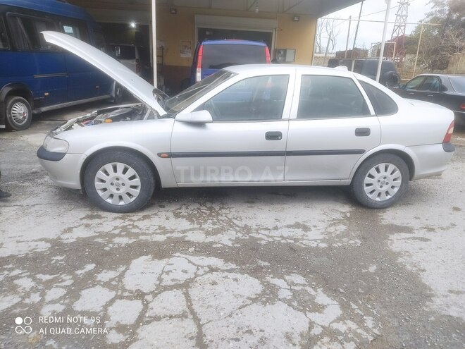 Opel Vectra 1997, 339,000 km - 1.6 л - Bakı