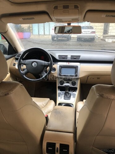 Volkswagen Passat 2006, 286,000 km - 2.0 l - Bakı