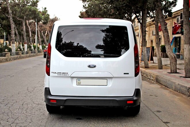 Ford Tourneo Connect 2014, 270,000 km - 1.6 l - Bakı