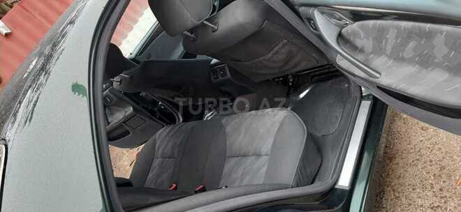Mercedes E 240 2000, 235,680 km - 2.6 л - Göyçay