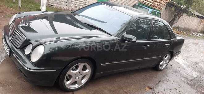 Mercedes E 240 2000, 235,680 km - 2.6 л - Göyçay