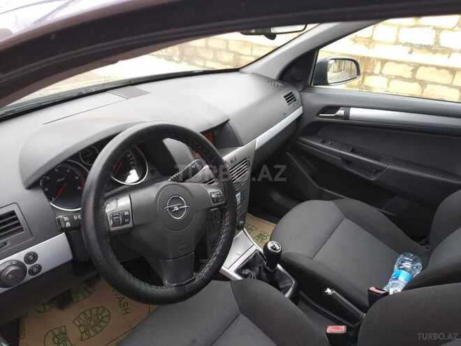 Opel Astra 2006, 218,000 km - 1.3 л - Bakı