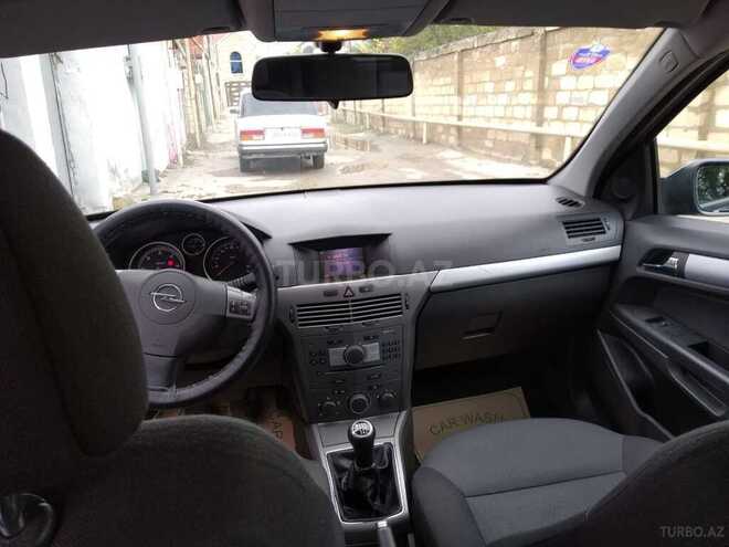 Opel Astra 2006, 218,000 km - 1.3 л - Bakı