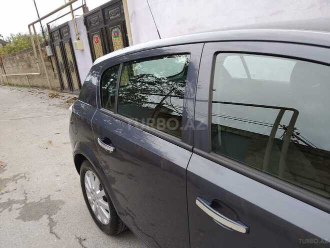 Opel Astra 2006, 218,000 km - 1.3 л - Bakı