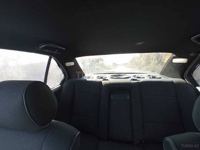 BMW 520 1991, 470,000 km - 2.0 л - Qax